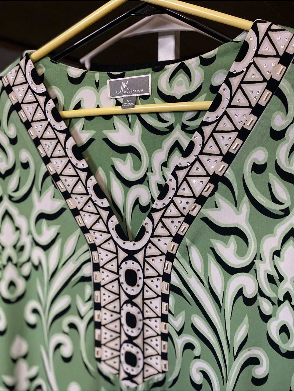 JM Collection Mint Green and White Printed V-Neck Tunic with Black Trim - Picture 2 of 3